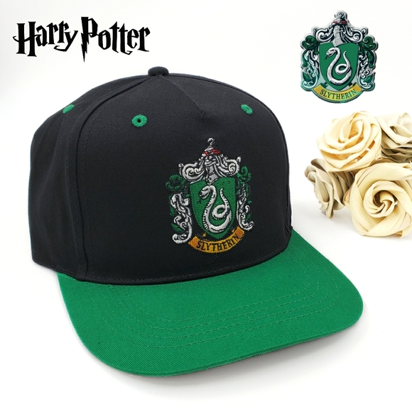 Warner Bros. Accessories - 🎁 Harry Potter Slytherin Snapback Cap 💫